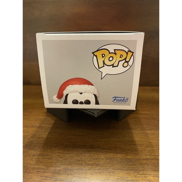 Funko Pop! Disney Holiday - Goofy #1226 - Picture 6 of 7